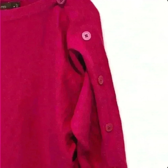 The Limited Women's maroon Button Shoulder Knit Sweater Size Medium - Picture 2 of 8